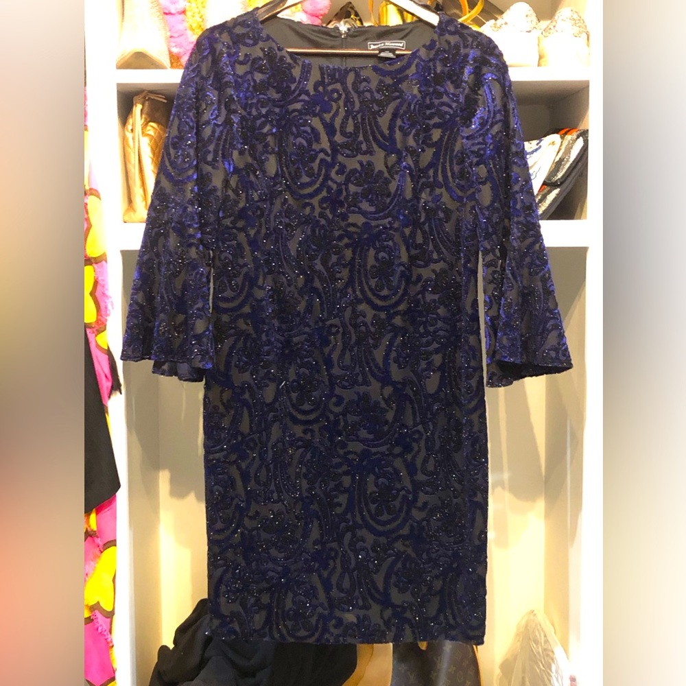 Dark blue velvet design dress with sparkle scroll design knee length 3/4 sleeve